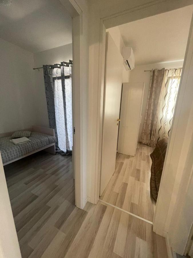 Al Mare Apartment Lido Adriano Luaran gambar